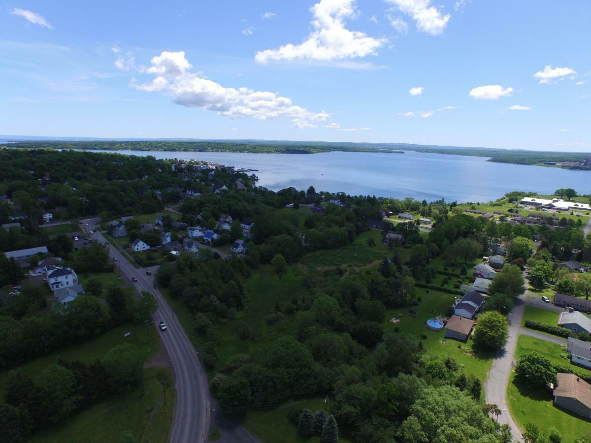 Lionstone Inn Motel & Cottages Pictou Extérieur photo
