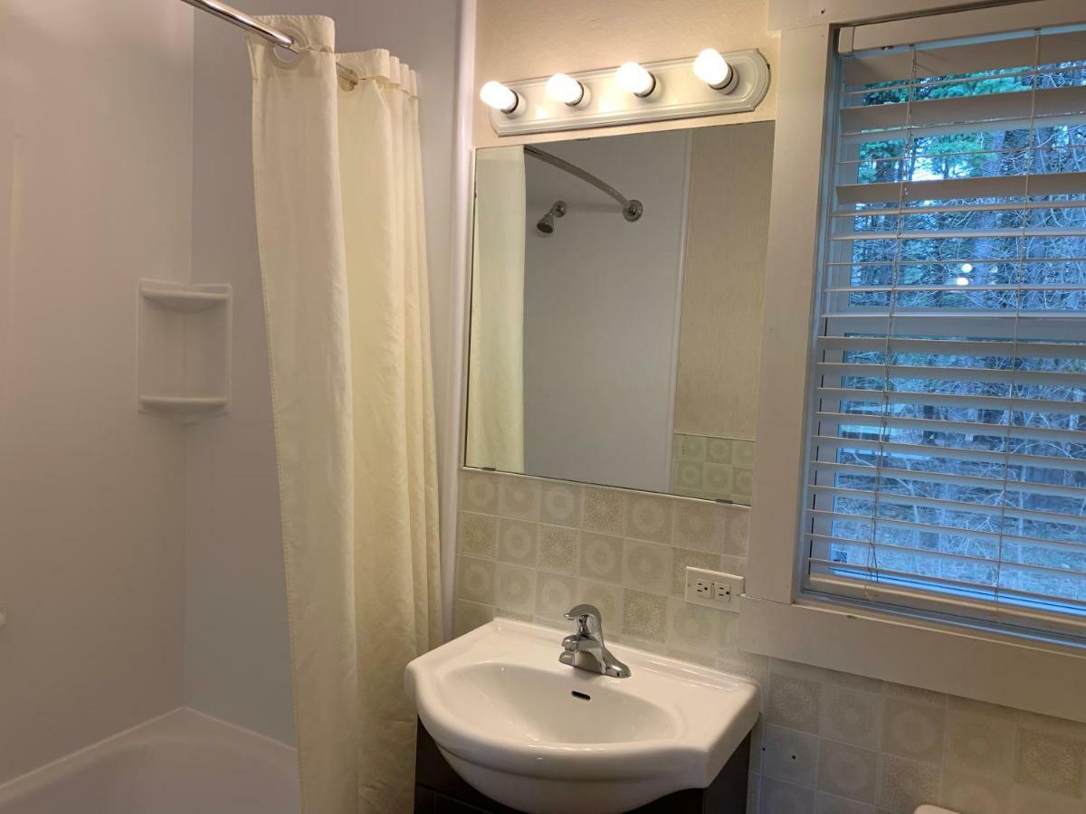 Lionstone Inn Motel & Cottages Pictou Extérieur photo